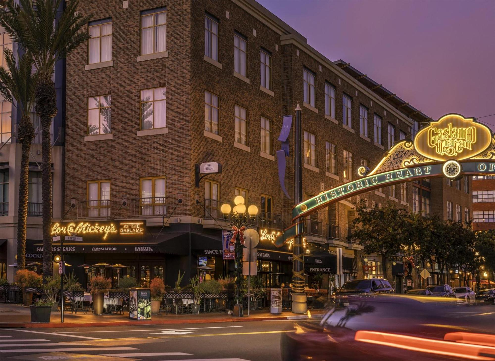 Hilton Gaslamp Quarter Hotel